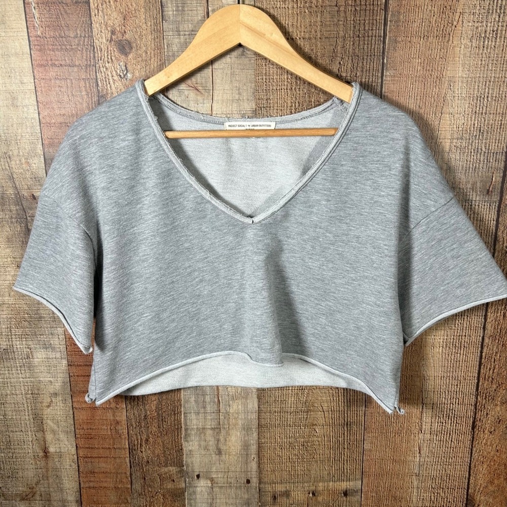 Project Social T Out From Under Gray Cropped Sweatshirt Top Small V Neck Raw Hem